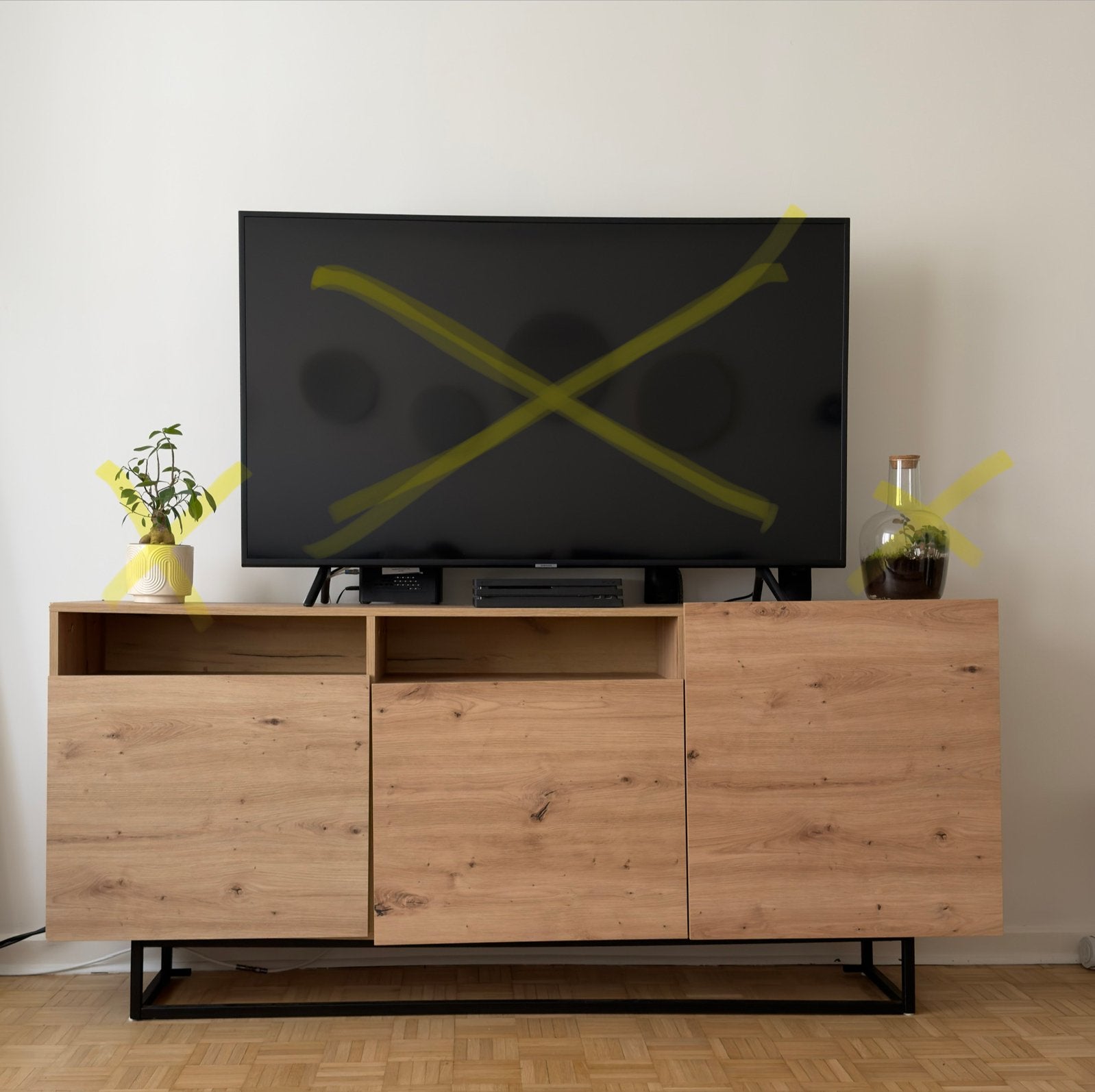 Meuble Tv a vendre en bon etat, 25 à 50 cm, Avec porte(s), 150 à 200 cm, Comme neuf