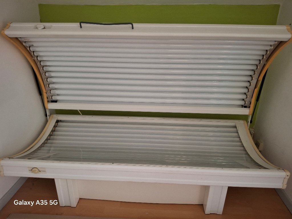 Solarium, Enlèvement, Utilisé, Banc solaire double, 15 lampes ou plus
