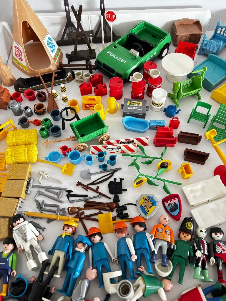 Vintage Playmobil groot lot accessoires + popjes +200 stuks, Ophalen of Verzenden, Zo goed als nieuw, Losse onderdelen, Overige typen