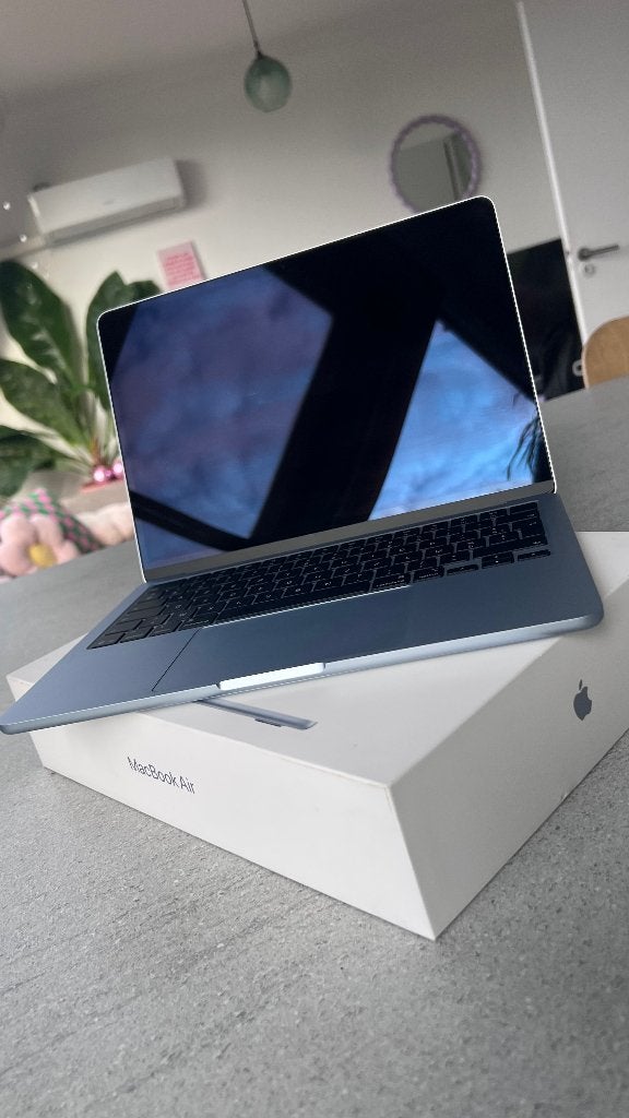 Macbook air 13inch M4 (2025) 512GB, Computers en Software, Ophalen, 13 inch, Nieuw, Azerty