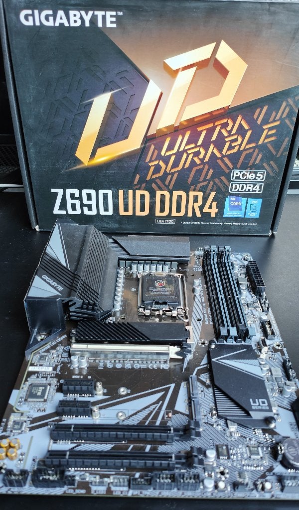 Gigabyte Z690 UD DDR4 for intel cpu socket 1700, LGA 1700, DDR4, Ophalen of Verzenden, Zo goed als nieuw