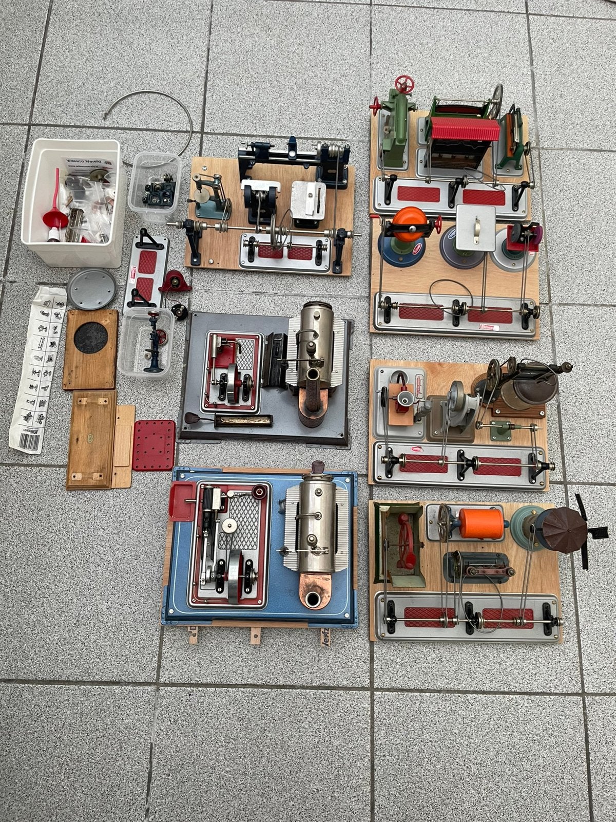 Diverse Wilesco modellen met accessoire, Ophalen, Zo goed als nieuw