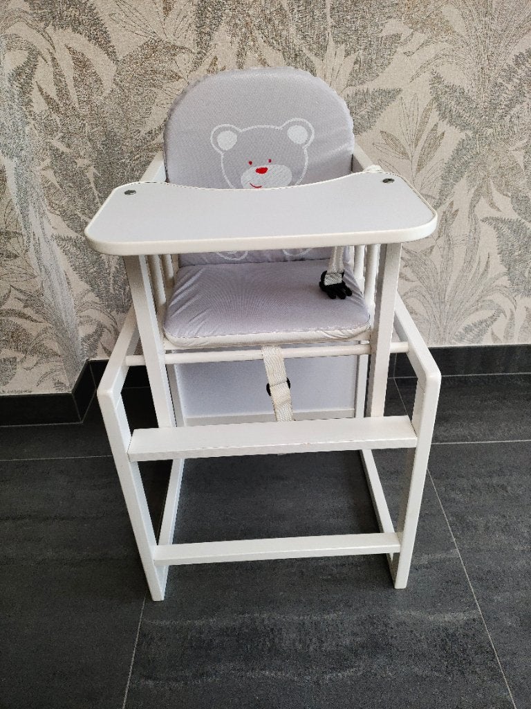 Witte kinderstoel, Kinderen en Baby's, Ophalen, Zo goed als nieuw, Overige typen, Gordel(s)