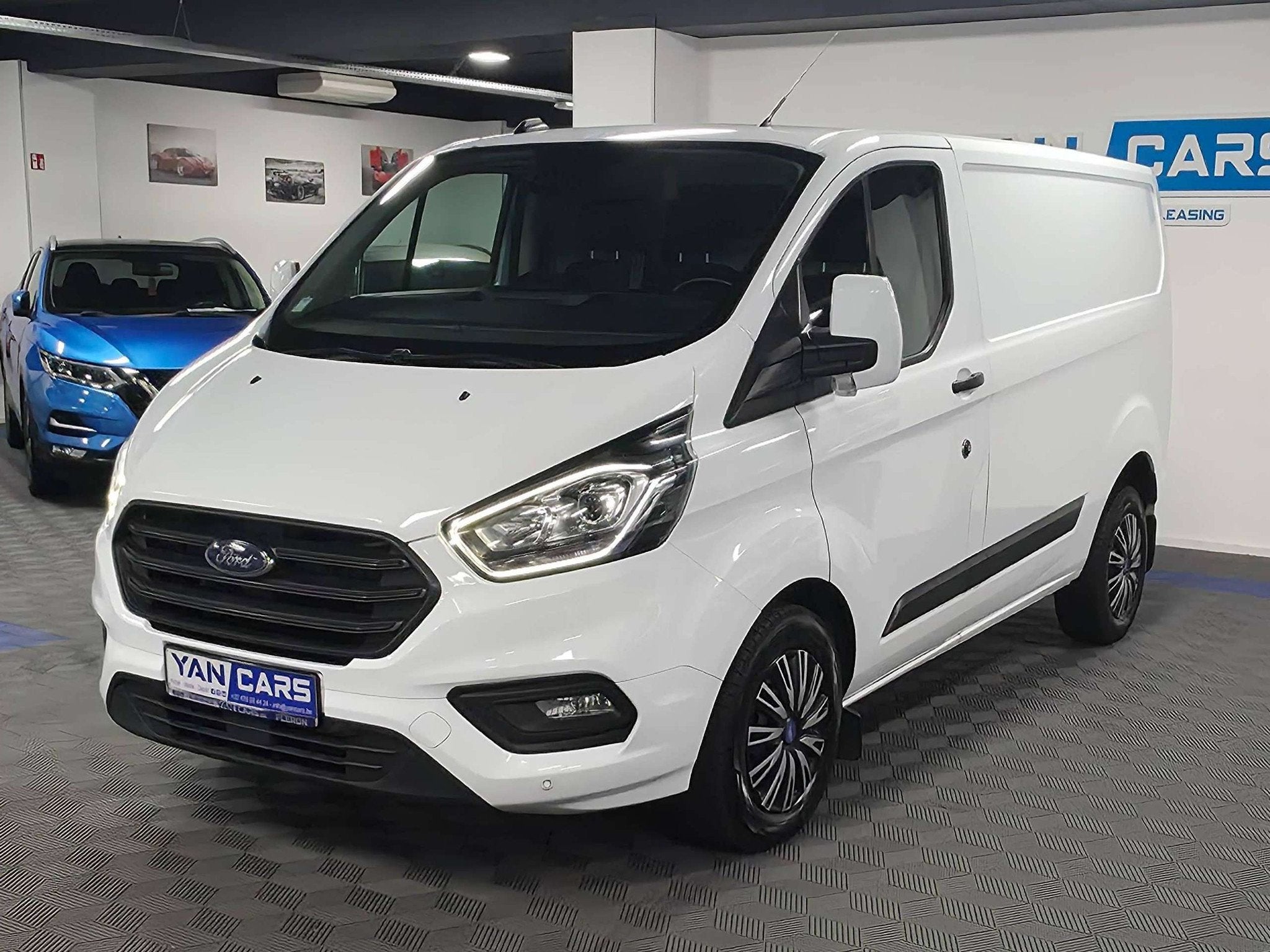 Ford Transit Custom 280S 2.0 EcoBlue 130 ch Automatique · I, Autos, Achat, 207 g/km, 2139 kg, Entreprise