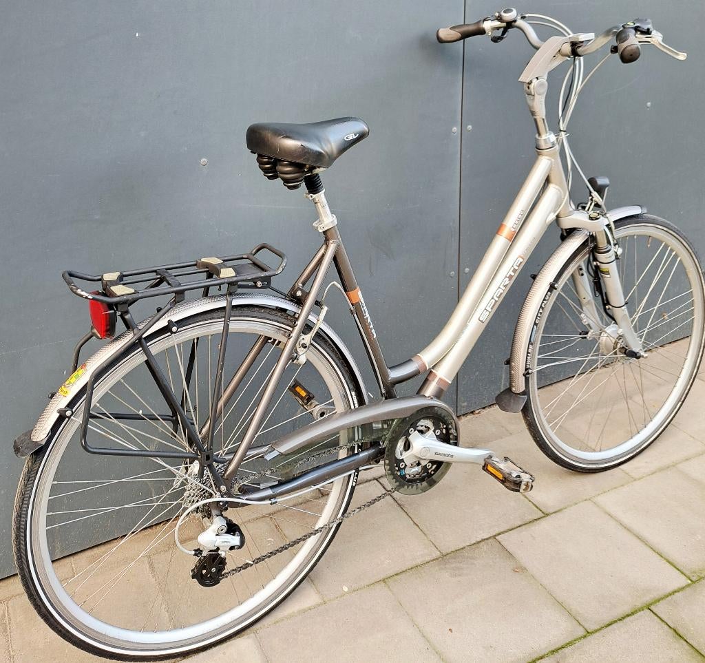 Sparta Trekking/Touring bike 28" prix250€ 048981/3734, Vélos & Vélomoteurs, Accès (extra) bas, Sparta, Frein sur jante, 53 à 56 cm