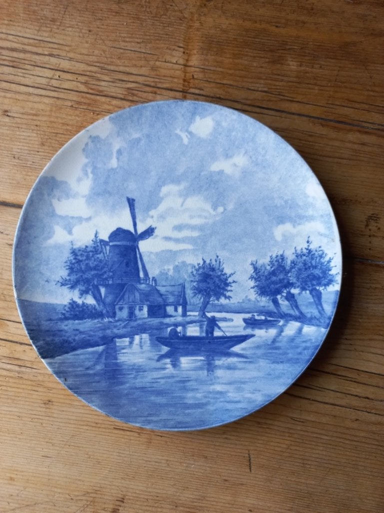 Bord Delfts blauw ceramique de Maastricht, Enlèvement