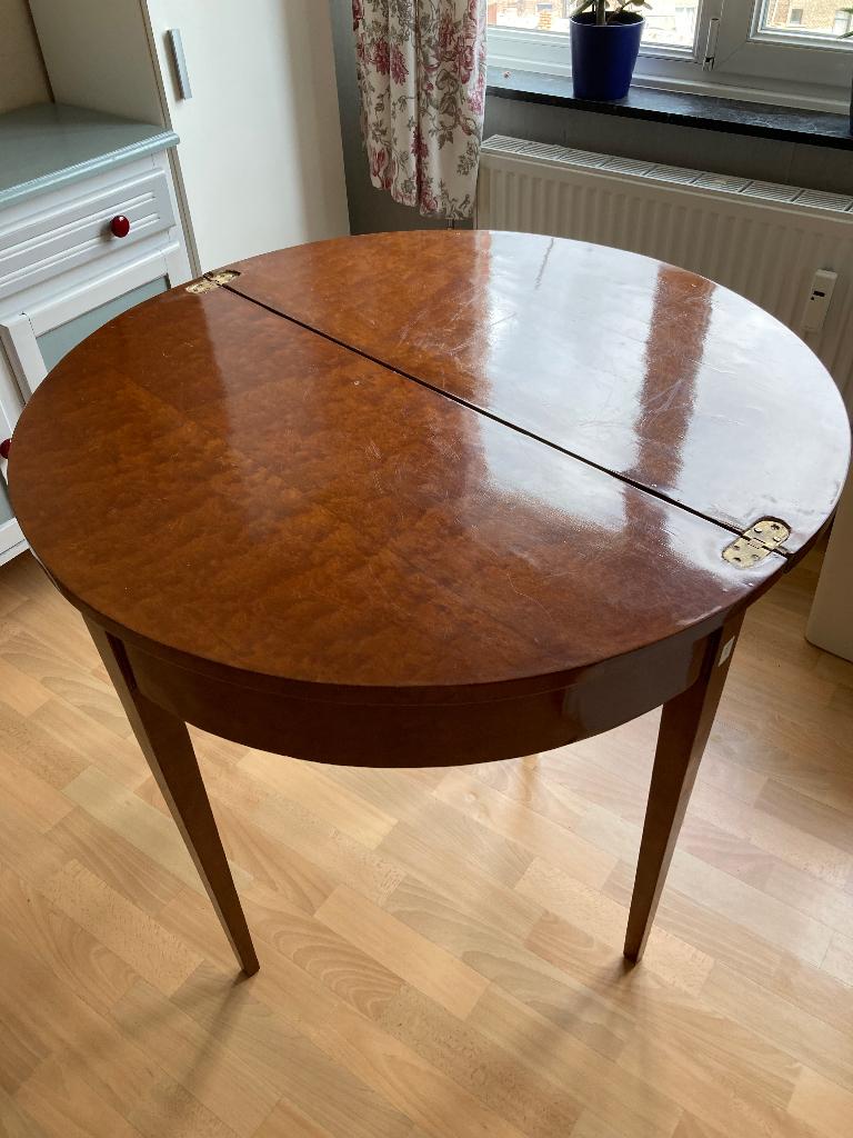 Table ronde, Enlèvement