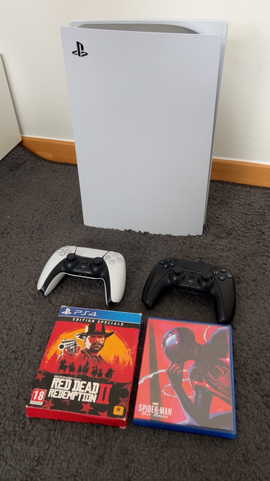 PS5 + 2 manettes + 2 jeux à vendre !, Consoles de jeu & Jeux vidéo, Enlèvement, Utilisé, Playstation 5