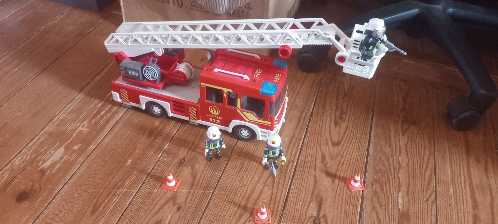 Camion pompier playmobil, Enfants & Bébés, Jouets | Playmobil, Utilisé, Véhicule, City action, Kit complet