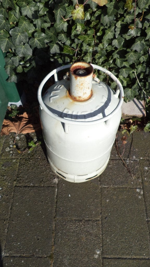 gasflessen te koop wegens overbodig, Tuin en Terras, Barbecue-accessoires, Ophalen, Gebruikt