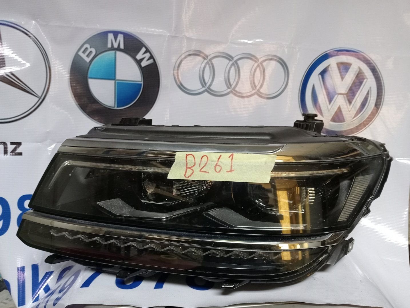 VW Tiguan 5NA Facelift Koplamp Links VOLLED 5NB941081D, Volkswagen, -, Utilisé, -