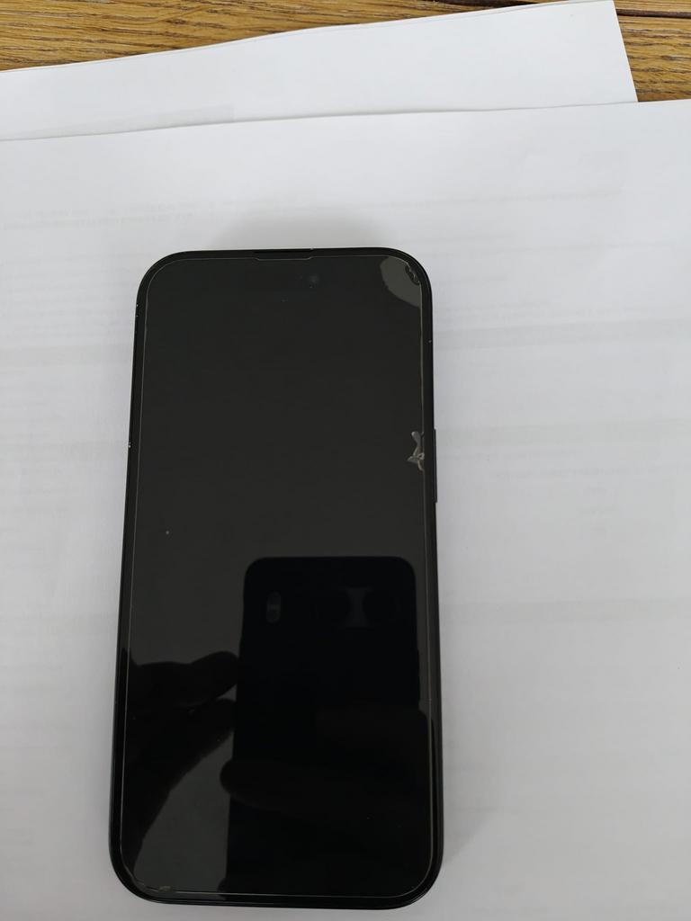 Iphone 15 128 Go - noir - très bon état, 128 GB, IPhone 15, Comme neuf, Enlèvement