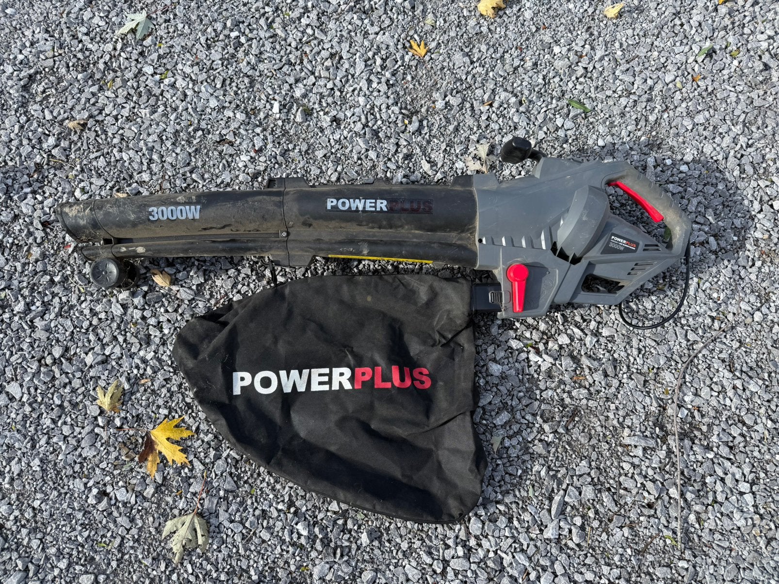 Aspirateur souffleur broyeur de feuilles electrique 3000W, Jardin & Terrasse, Avec sac de ramassage, Électrique, Porté à la main