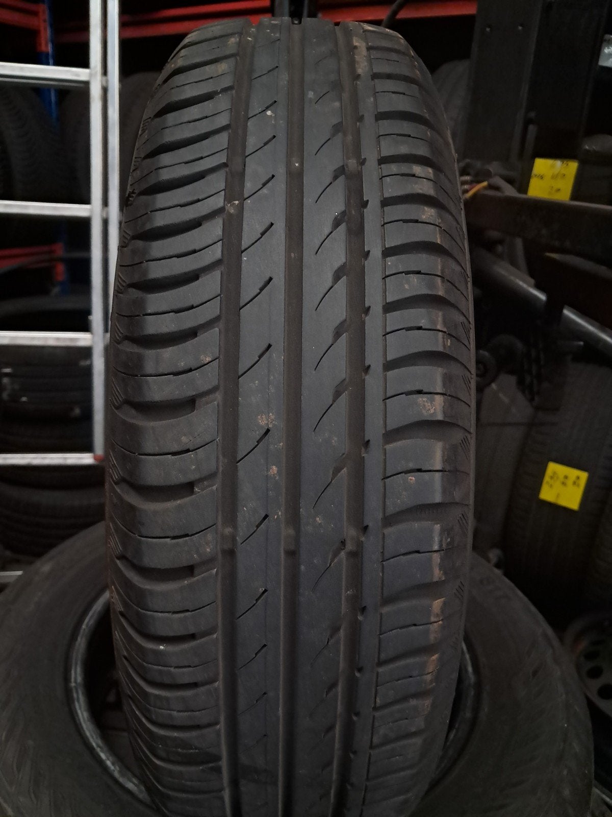 1657014 165/70/14 165/70r14 été Continental, Enlèvement