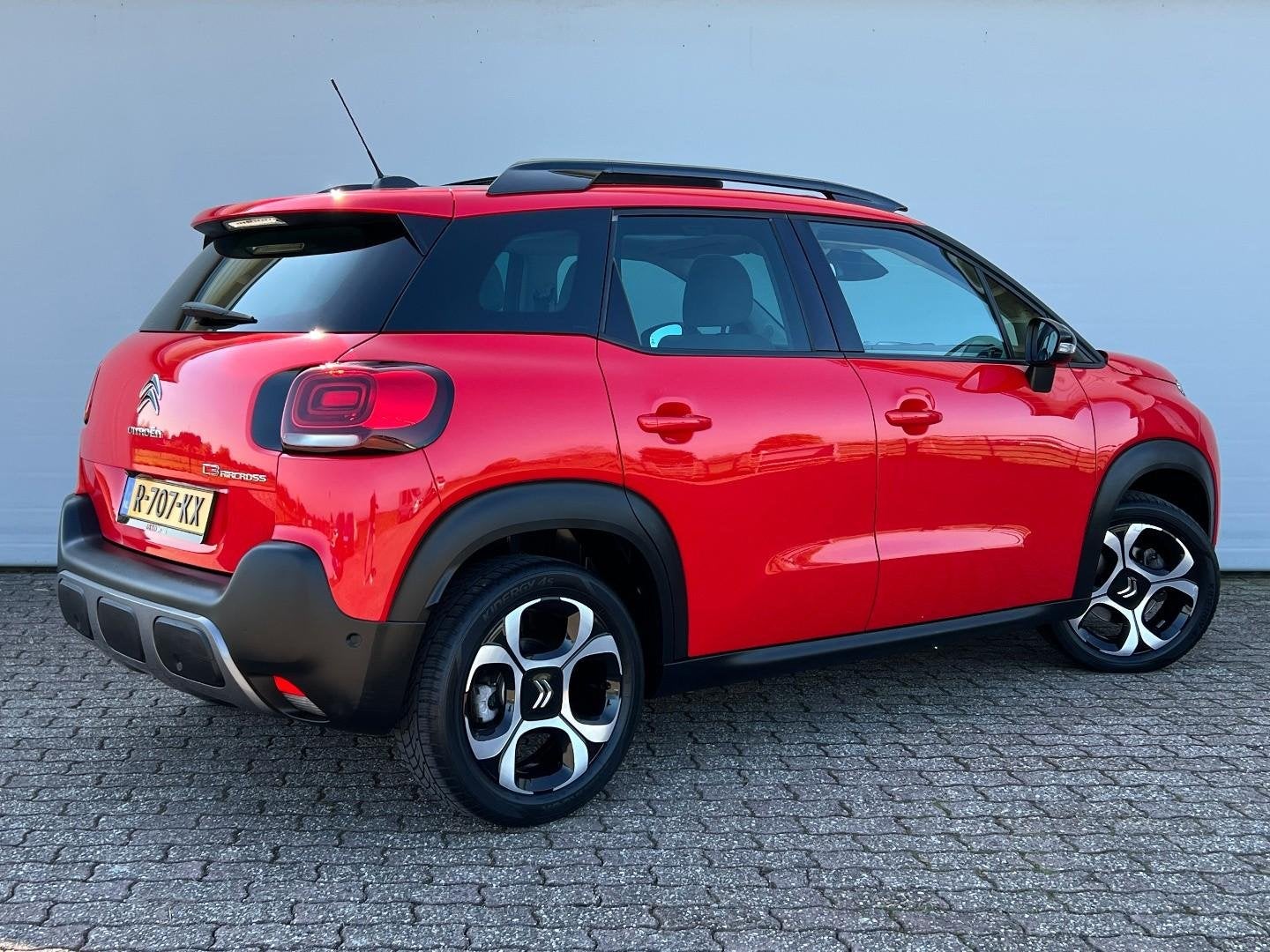 Citroën C3 AIRCROSS DK1211, Rouge, Euro 6, Entreprise, Carnet d'entretien