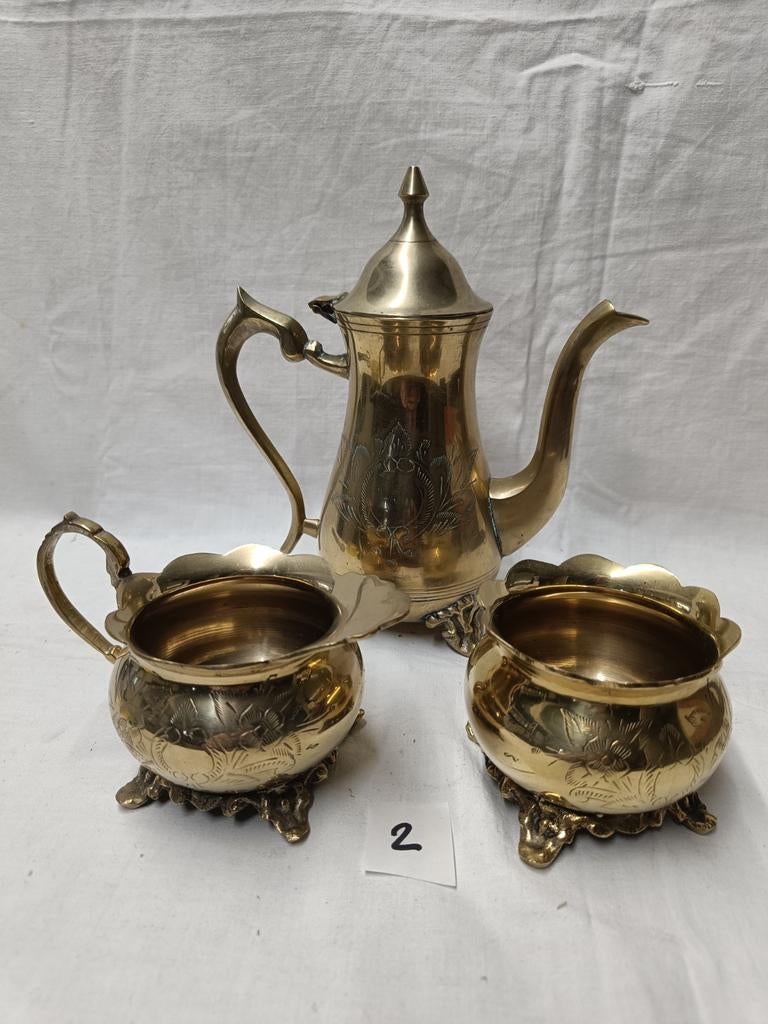 Thee servies melk en suiker in geel koper mooi bewerkt, Antiek en Kunst, Antiek | Servies compleet, Ophalen