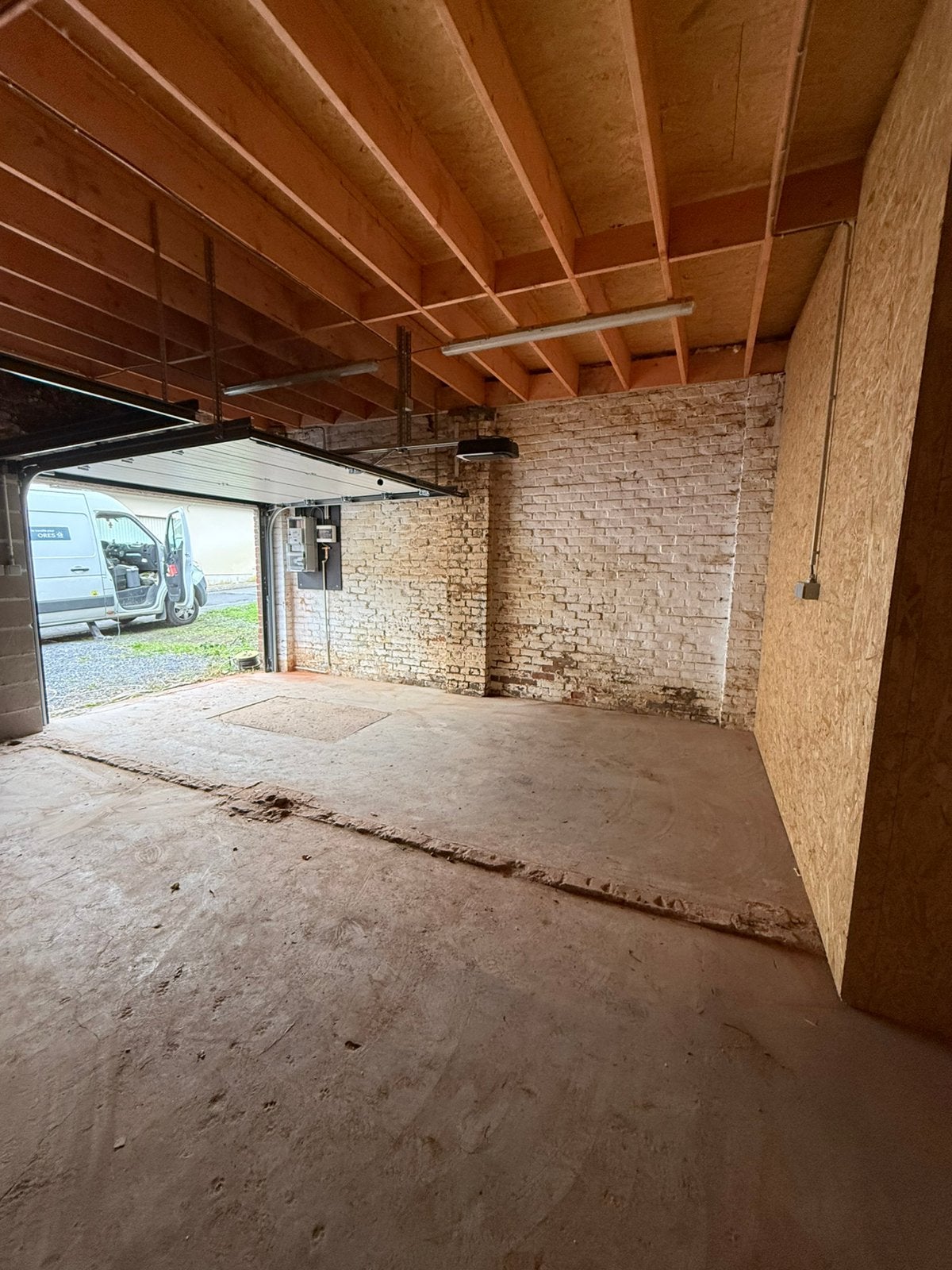 Entrepôt à Louer 30M2 Nimy ( Mons ), Immo