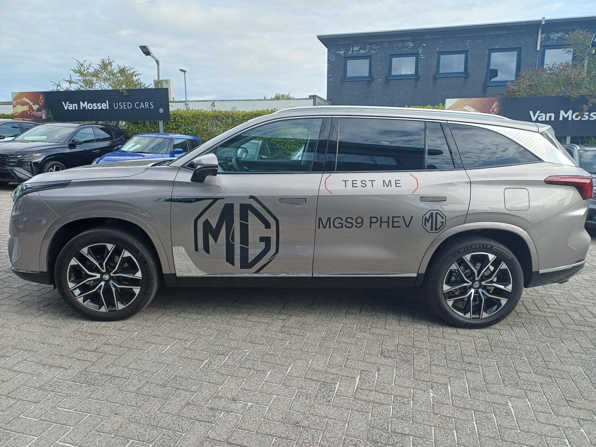 MG MGS9 1.5L PHEV Premium (automatique), Autos, Achat, Entreprise, Carnet d'entretien, Hybride rechargeable