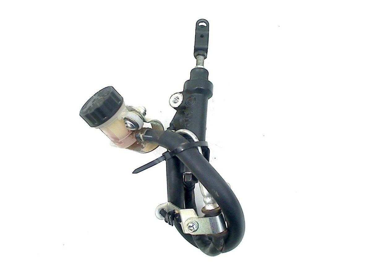 FREIN MAITRE CYLINDRE ARRIÈRE FZ 8 2011-2015 (FZ8 FAZER), Yamaha Motor Europe N.V., Utilisé, Customersupport@yamaha-motor.co.uk