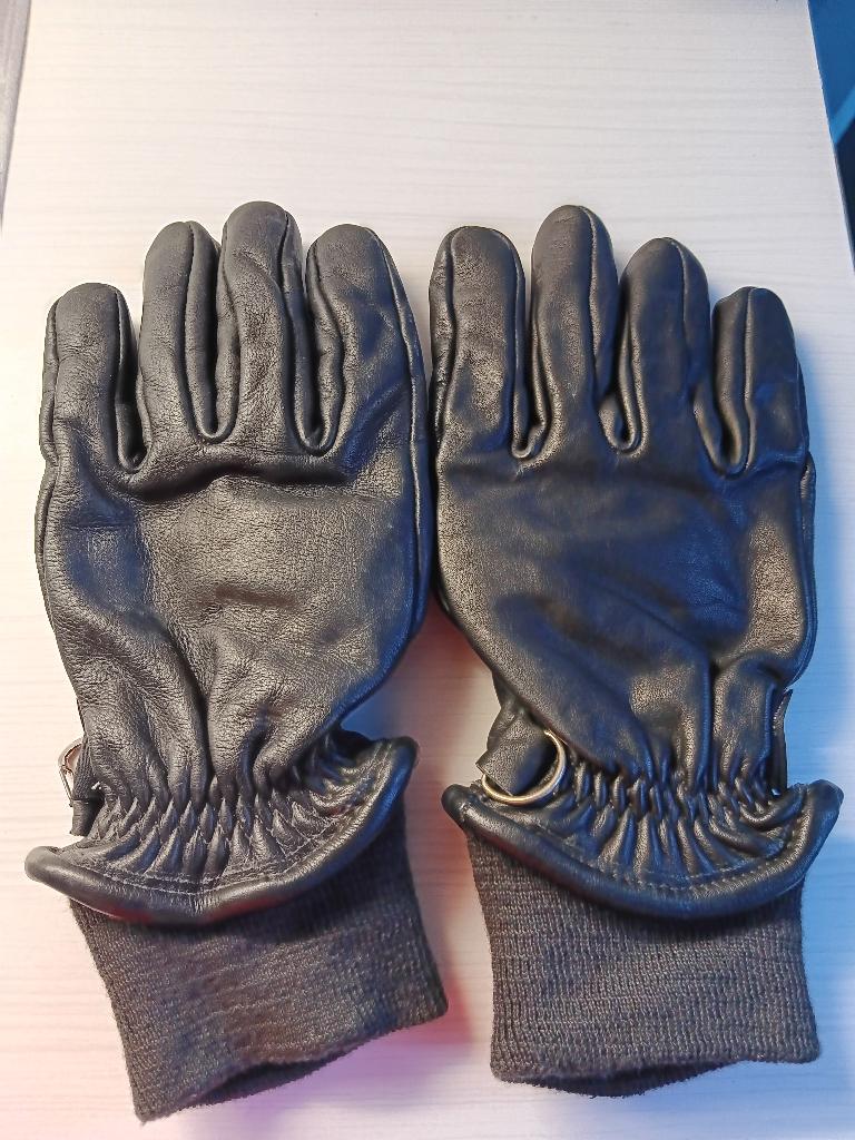 Handschoenen zwart Medium Fire stop zo goed als nieuw, Kleding | Dames, Mutsen, Sjaals en Handschoenen, Ophalen, Zo goed als nieuw