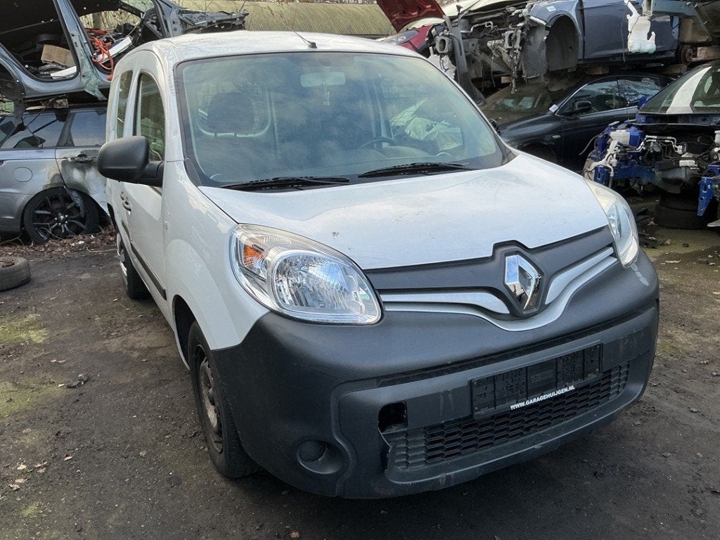 RADIATEUR Renault Kangoo Express (FW) (|8200418328|), Auto-onderdelen, Gebruikt, Renault, Peter-Huppertz-Straße 5
51063  Köln, DE