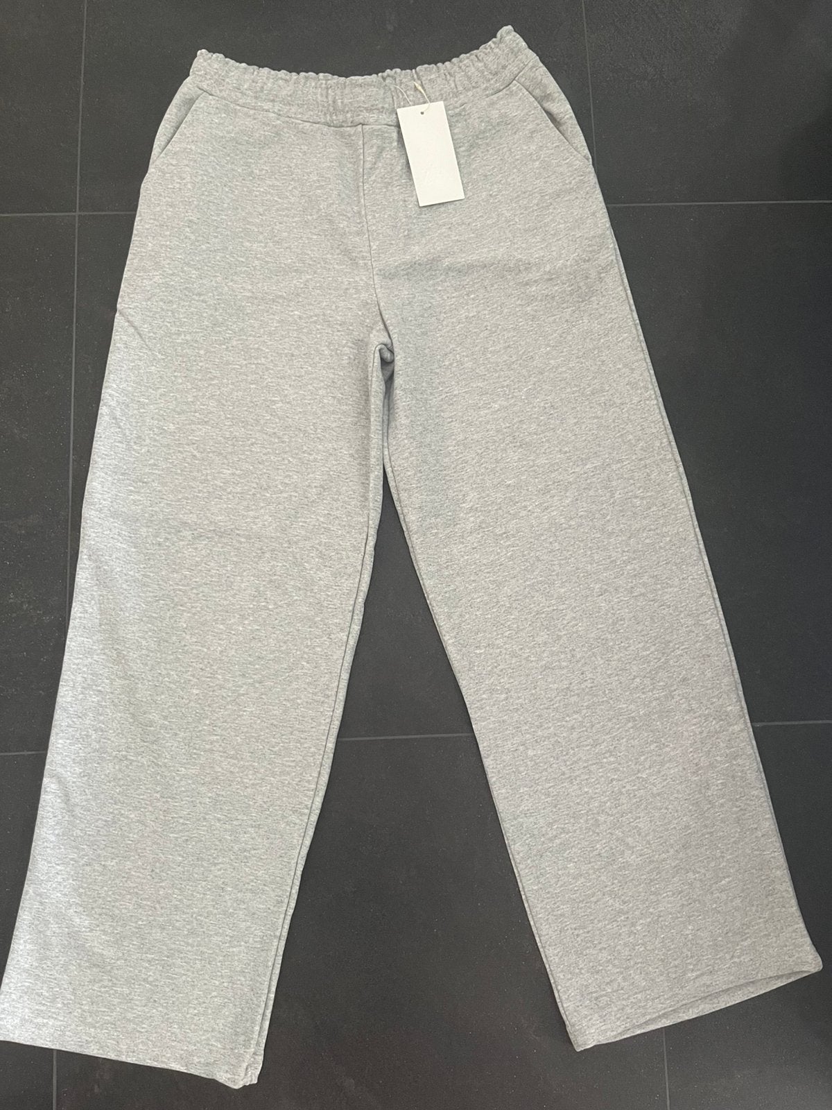 Training Zara, Enlèvement ou Envoi, Neuf, Taille 52/54 (L), Gris