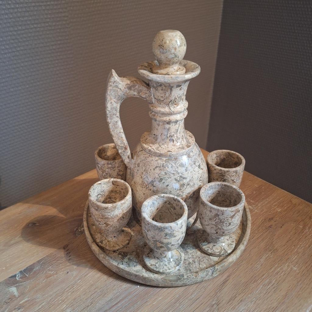 Vintage natuurstenen drankset – karaf + 6 glaasjes + dienbla, Ophalen