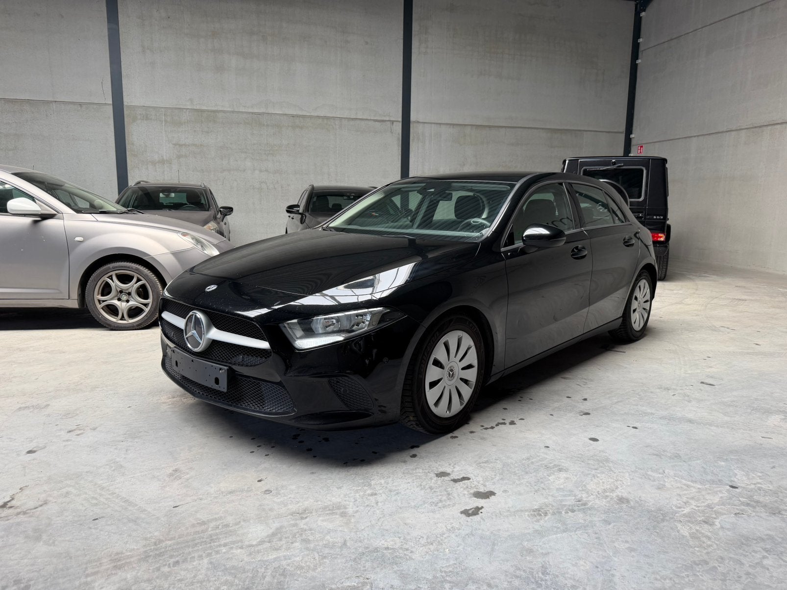 Mercedes a160 benzine 110 pk gekeurd garantie 10950€, Auto's, Voorwielaandrijving, Zwart, 4 cilinders, Zwart