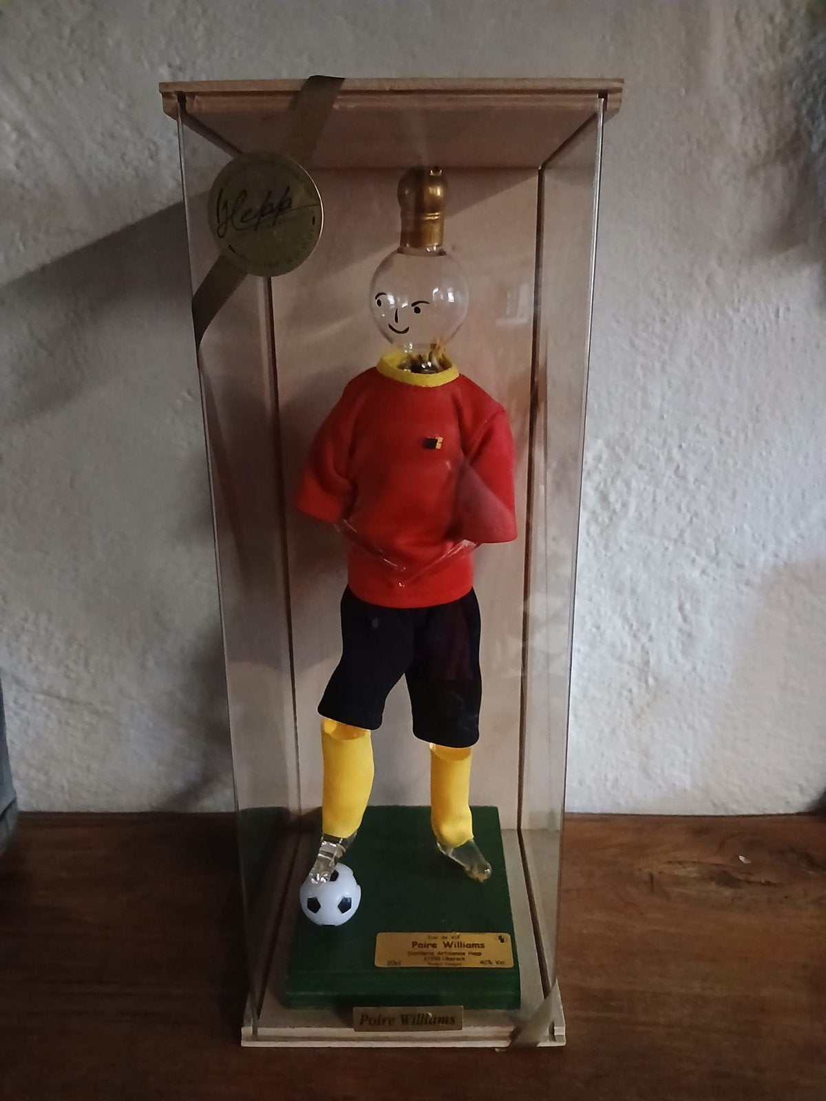WK voetbal 2002 glazen fles Poire Williams Rode Duivels, Ophalen, Nieuw, Beeldje of Poppetje