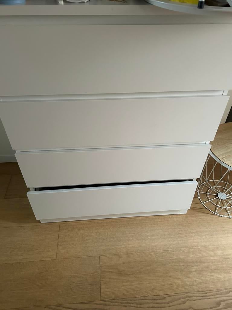 Kast   + tv kast, Ophalen, Zo goed als nieuw