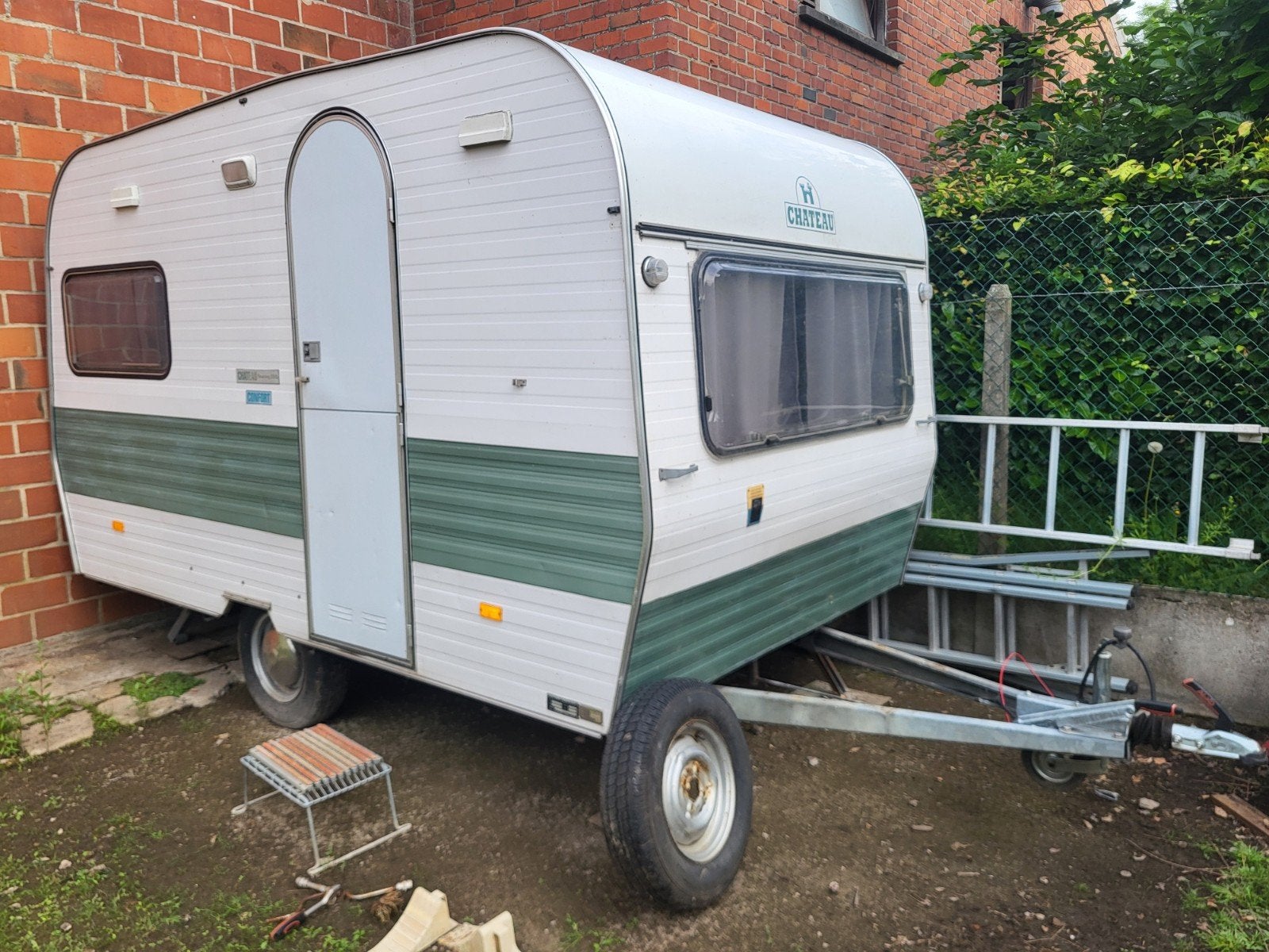 Château Touring 350 uit 1976, Caravans en Kamperen, Particulier, 500 - 750 kg, Tot en met 4, Standaardzit