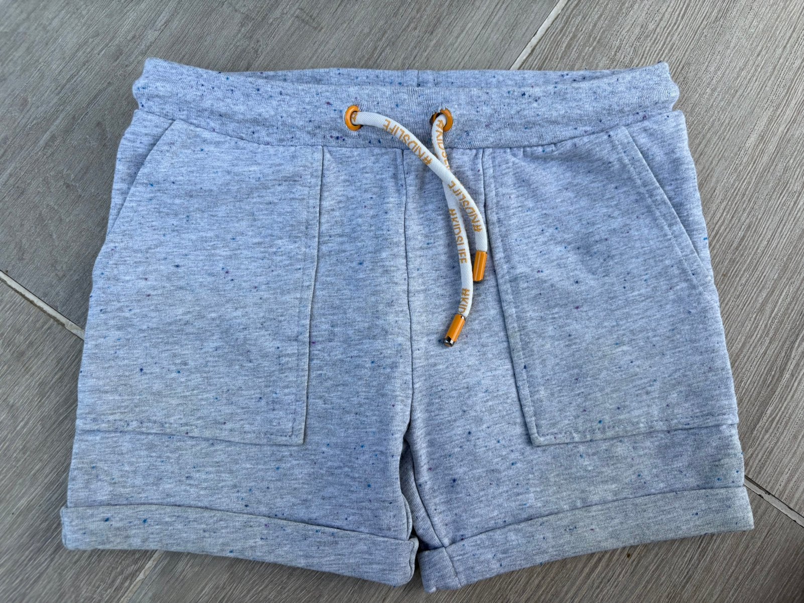 Short Maat 110, Kinderen en Baby's, Kinderkleding | Maat 110, Ophalen, Zo goed als nieuw