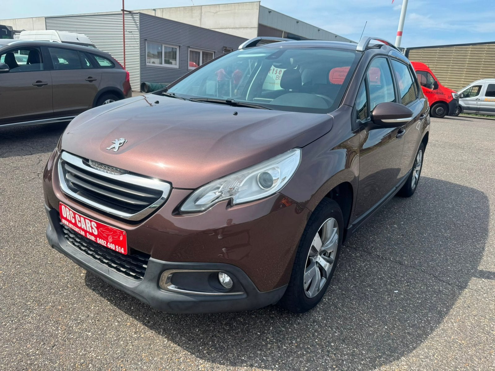 PEUGEOT 2008 1.2i BENZINE ALLURE NAVI CRUISE GARANTIE, 1199 cc, Bruin, USB, 5 deurs