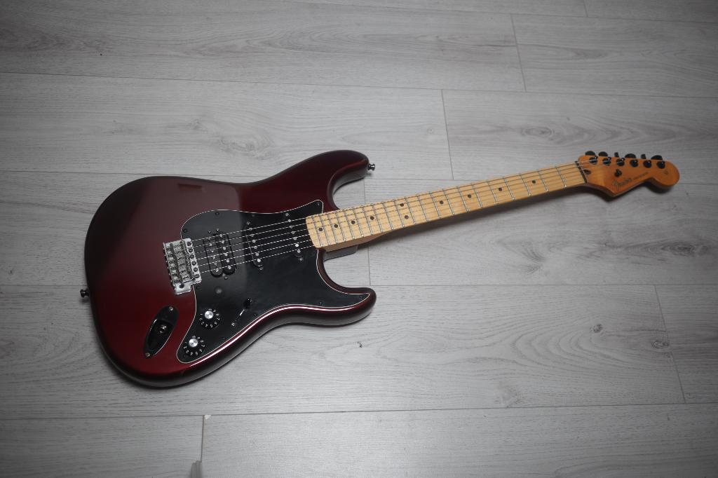 Fender Stratocaster MIM (modded), Enlèvement ou Envoi, Utilisé, Solid body, Fender