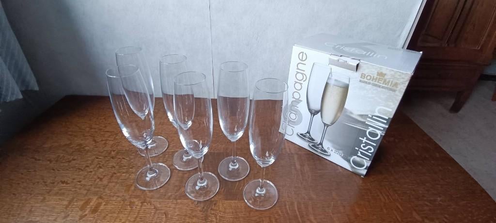 Flûtes à champagne, Enlèvement, Comme neuf, Verre, Verre ou Verres