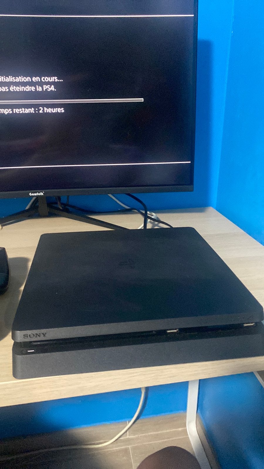 Ps4 1tera + 2 manette, Enlèvement, Reconditionné, Avec 2 manettes, Slim