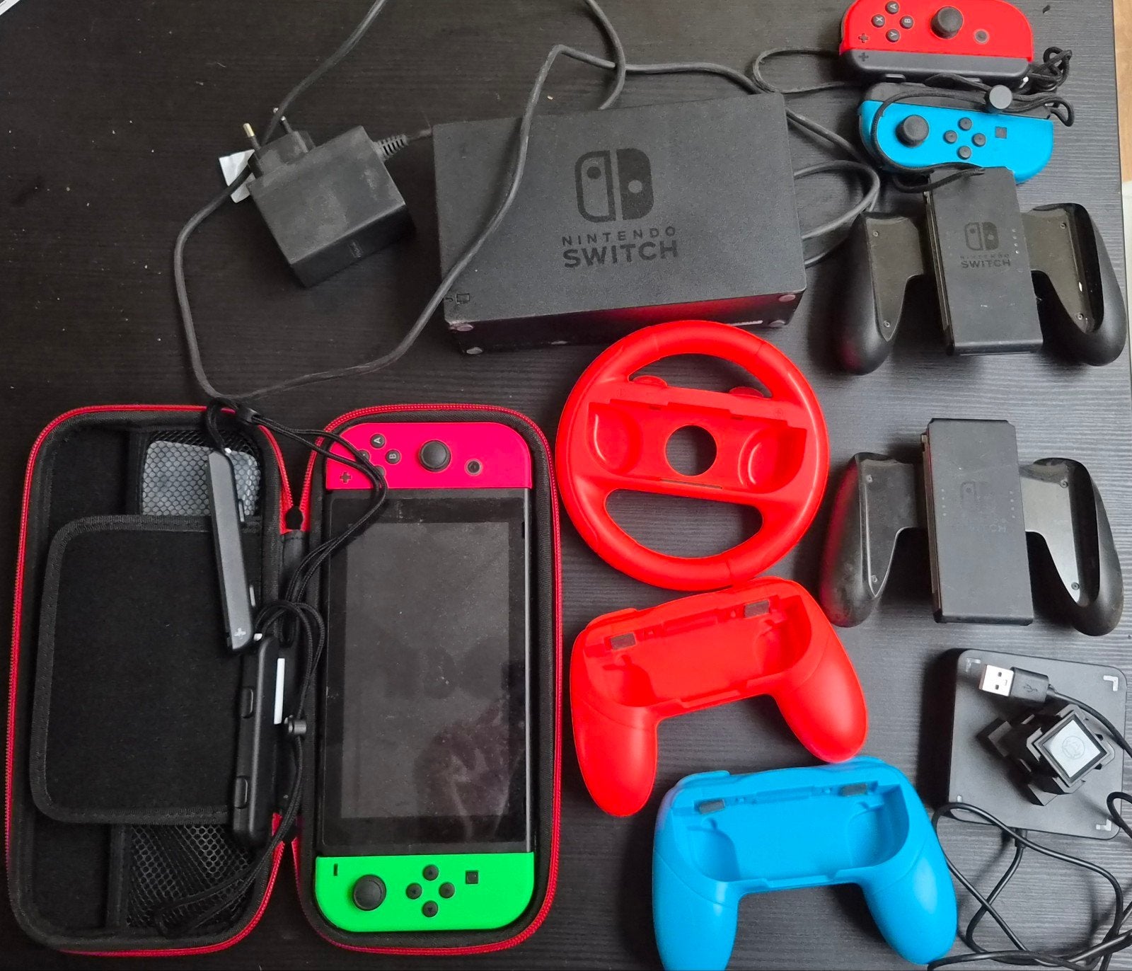 Mooie Nintendo Switch Complete Set incl. 4 Joy-Cons, Acces., Ophalen, Met games, Zo goed als nieuw, Switch Original