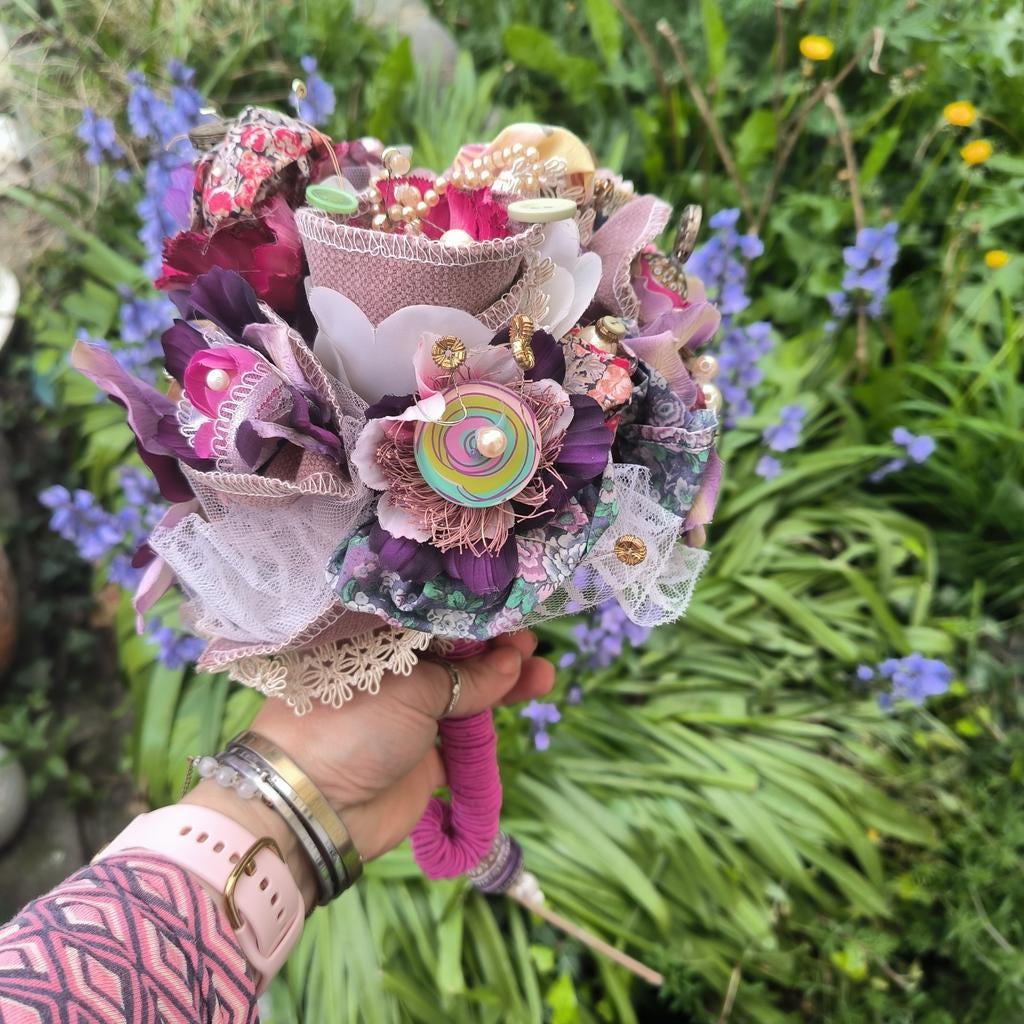 Bouquet de mariée "Alice aux pays des merveilles"