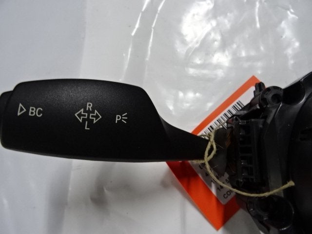 KNIPPERLICHTSCHAKELAAR BMW X4 (F26) (01-2014/03-2018), Gebruikt, BMW