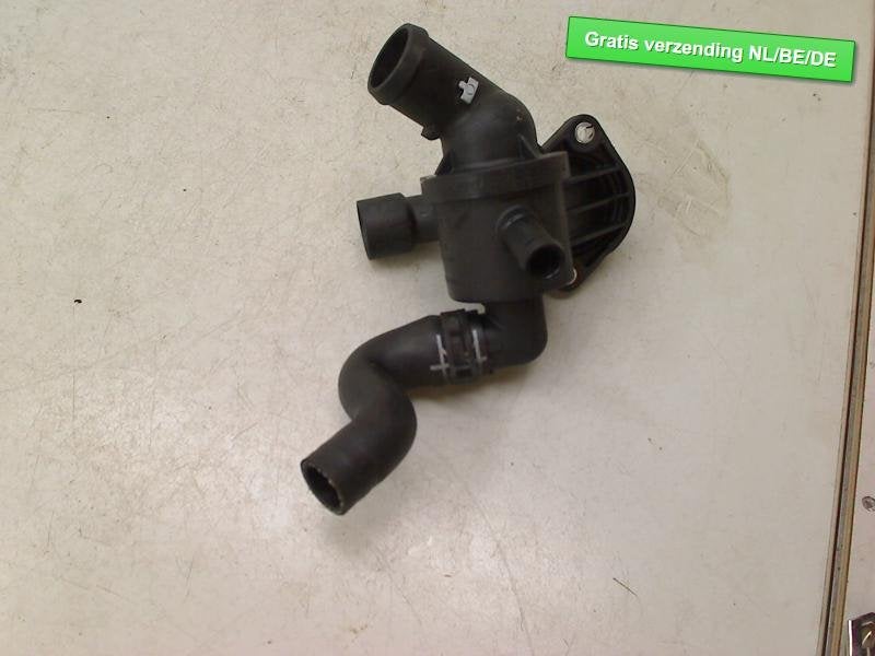 BOITIER THERMOSTAT Volkswagen (03L121111AE), Volkswagen, Volkswagen AG, Utilisé, Kundenbetreuung@volkswagen.de
