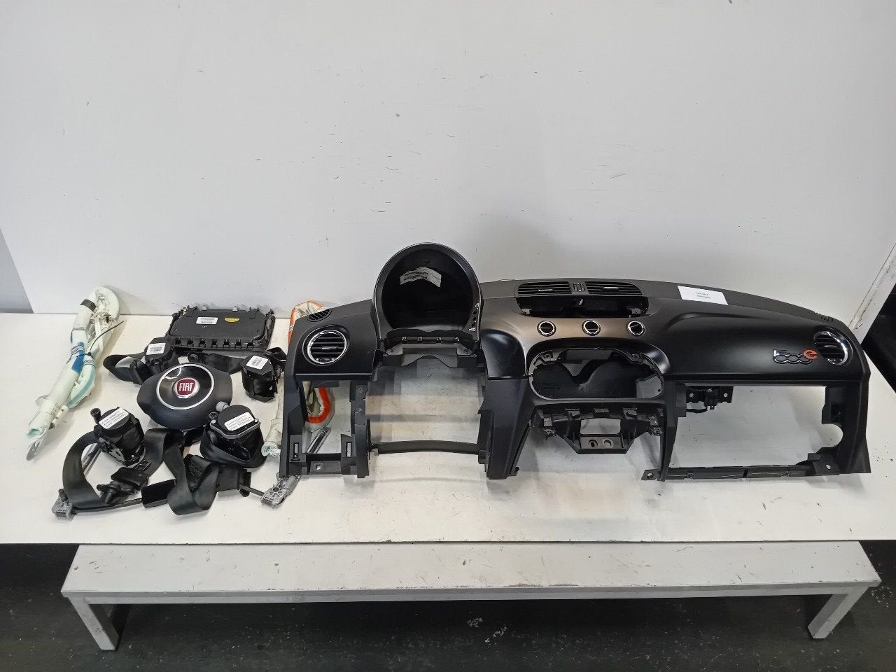 Airbag set Fiat 500, Van der Ven Autorecycling B.V., Gebruikt, Ettenseweg 76, 4706 PB Roosendaal, The Netherlands, Herkomst onderdeel bekend