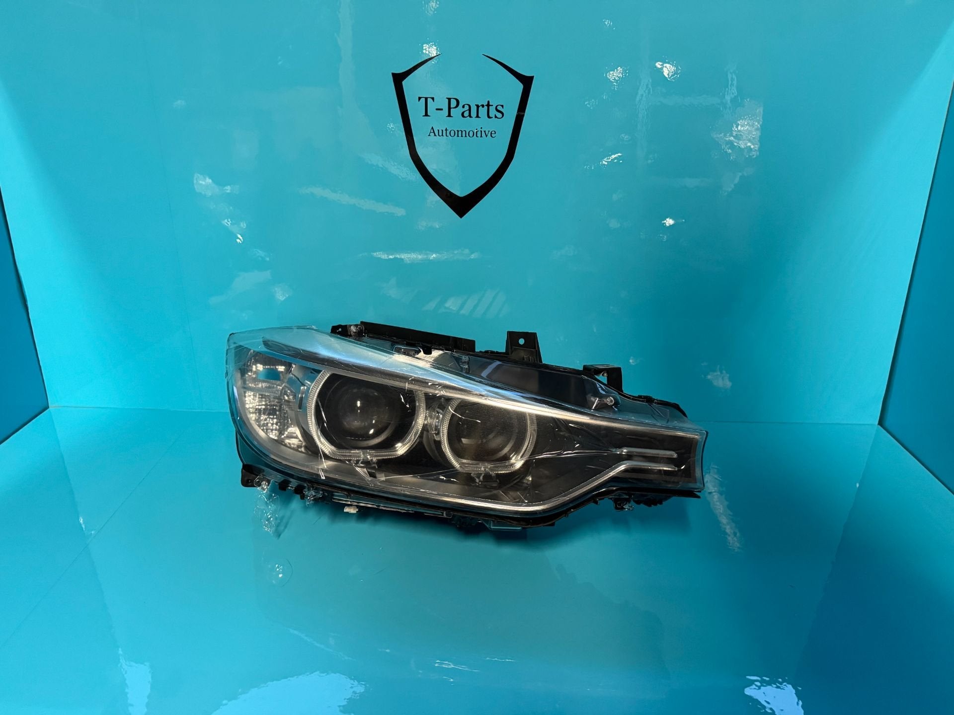 bmw 3 serie koplamp rechts 63117338702, Auto-onderdelen, Petuelring 130
80788  Munich, DE, Info@bmw.de, Nieuw, BMW