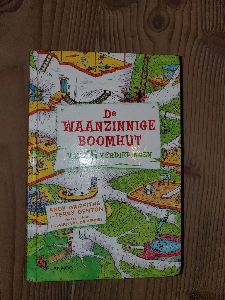 Boek “De waanzinnige boomhut van 45 verdiepingen”, Gelezen, Andy Griffiths en Terry Denton, Ophalen of Verzenden, Fictie