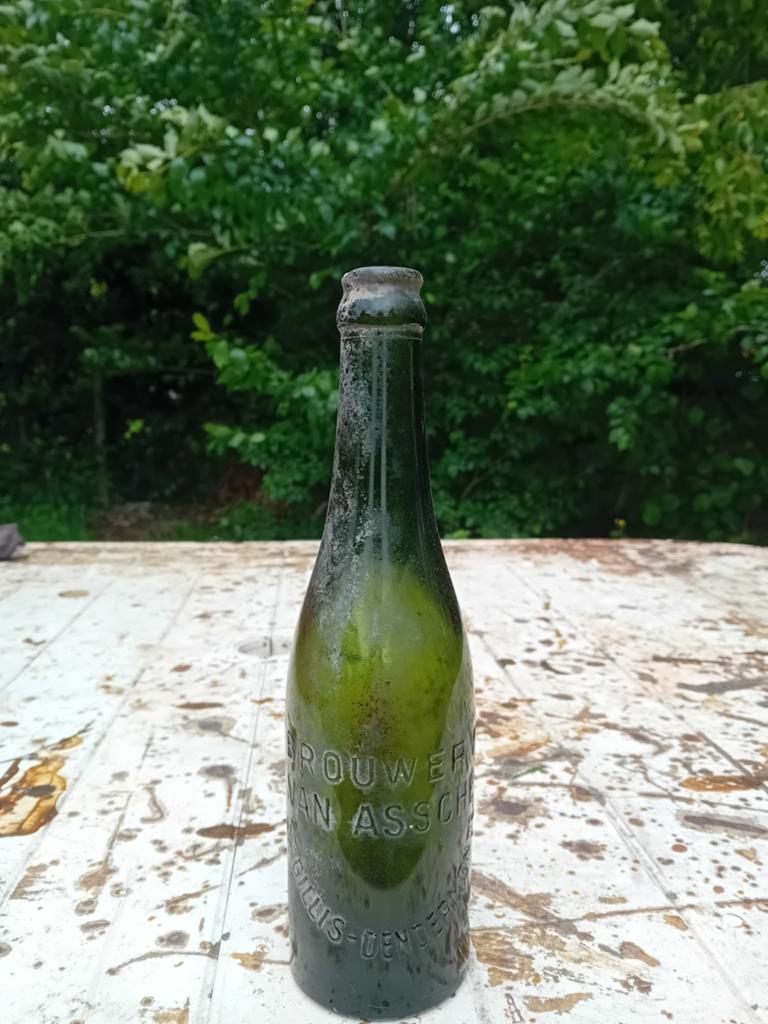 Oude  bierfles brouwerij Van Assche Sint Gillis Dendermonde, Verzamelen, Ophalen of Verzenden