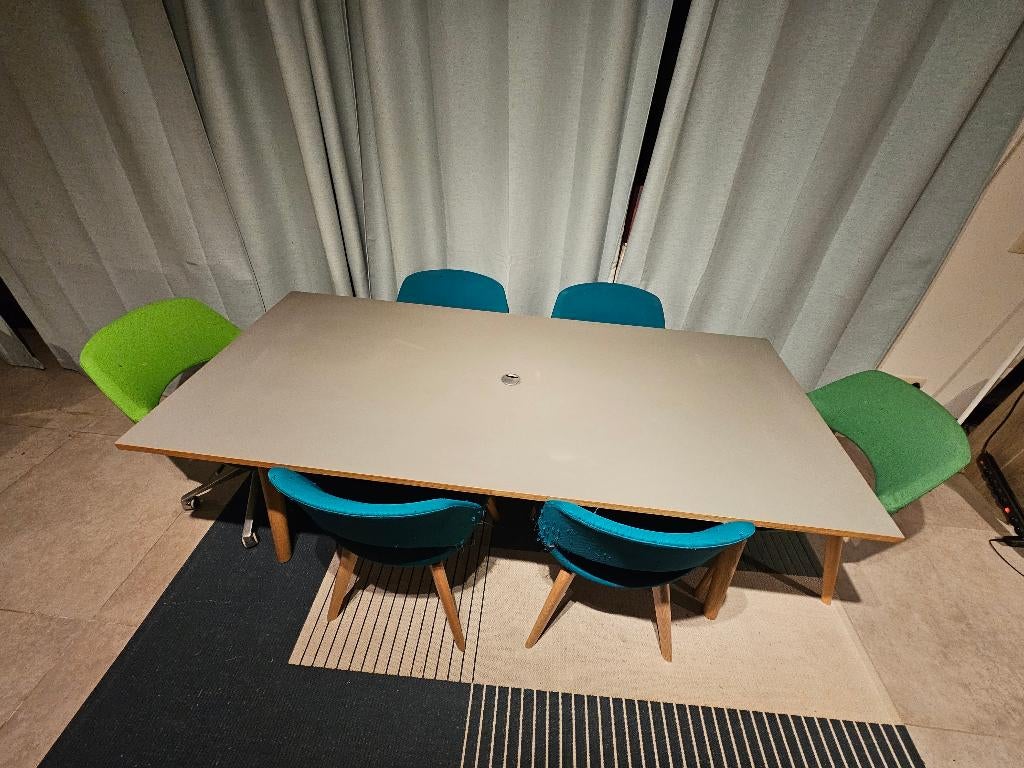 Hay eettafel 200x90x74 cm topblad linoleum, Huis en Inrichting, Tafels | Eettafels, Zo goed als nieuw, 50 tot 100 cm, 200 cm of meer