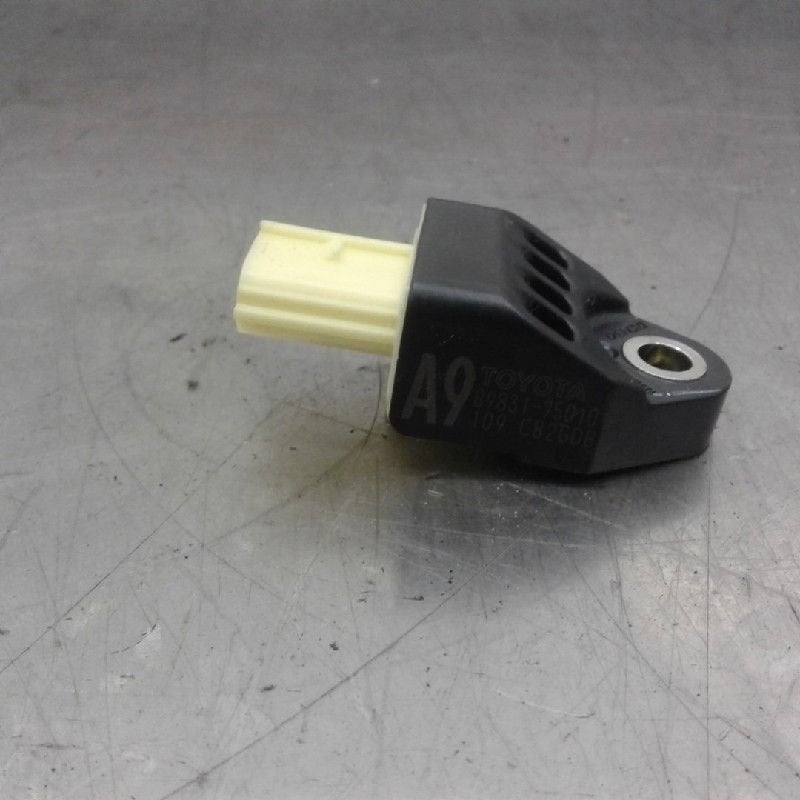 AIRBAG SENSOR Toyota Auris (E15) (|8983175010|), Gebruikt, Toyota