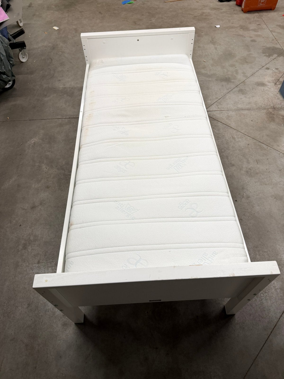 1-persoonsbed 200x90., Kinderen en Baby's, Ophalen, 85 tot 100 cm, Gebruikt, Lattenbodem