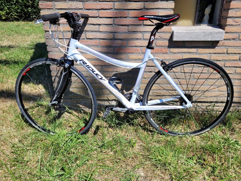 Vélo de route Ridley pour femme, Vélos & Vélomoteurs, Vélos | Femmes | Vélos de sport & de randonnée, Comme neuf, Autres marques