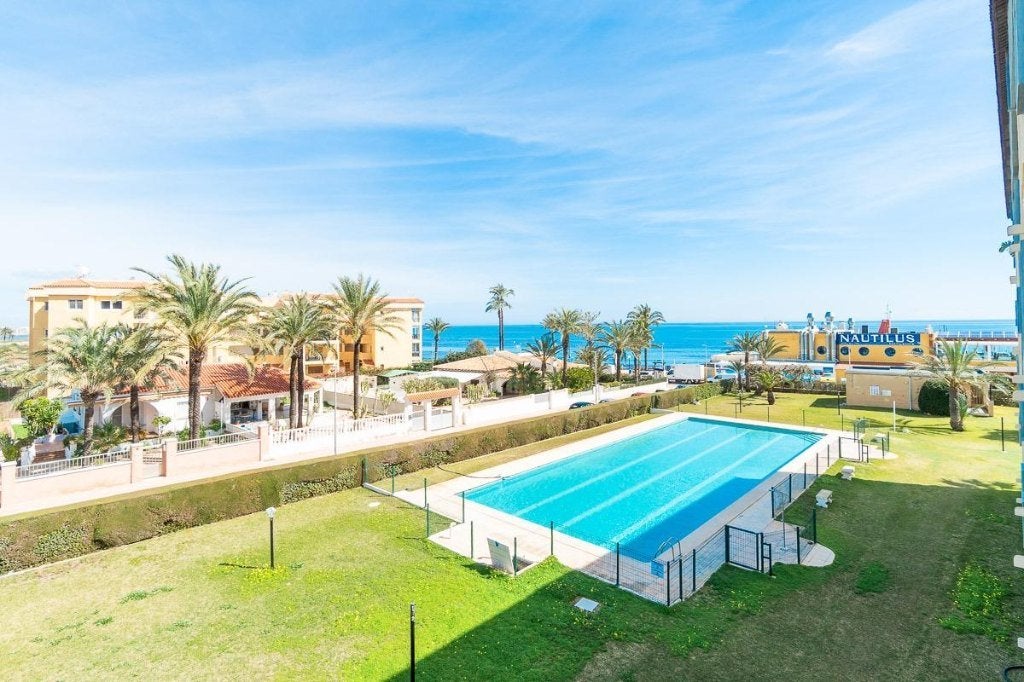 Appartement avec garage et vue sur la mer à Punta Prima, Immo, Étranger, Punta Prima., 2 pièces, Appartement, 73 m²