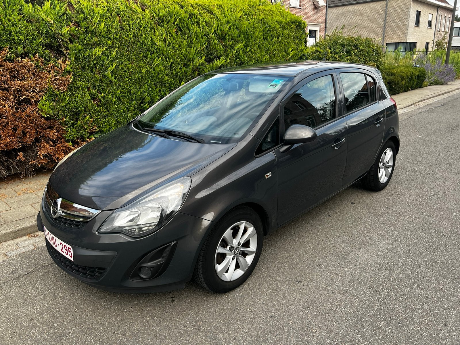 Opel corsa 1.2 benz ecoflex airco leder gekeurd voor verkoop, Auto's, 63 kW, Bruin, Leder en Stof, 5 deurs